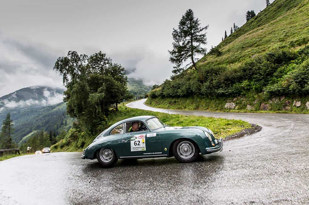 Alpenüberquerung mit dem Automobil