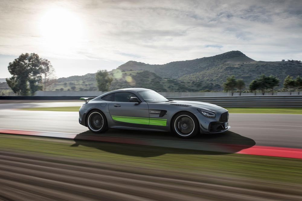 Mercedes-AMG GTR R PRO