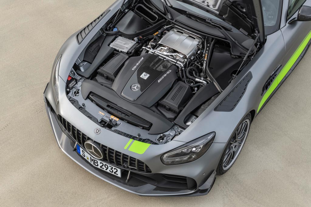 Mercedes-AMG GTR R PRO Motor