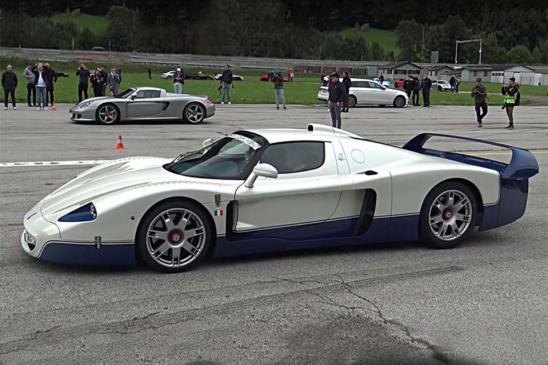 Supercar Owner Circle Drag Race