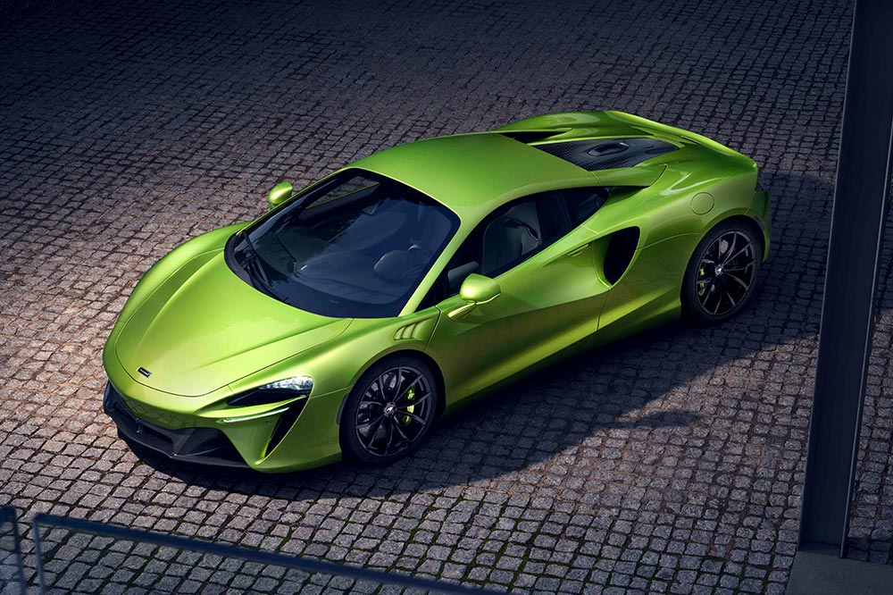 680 PS treiben den neuen britischen Supersportwagen Artura an